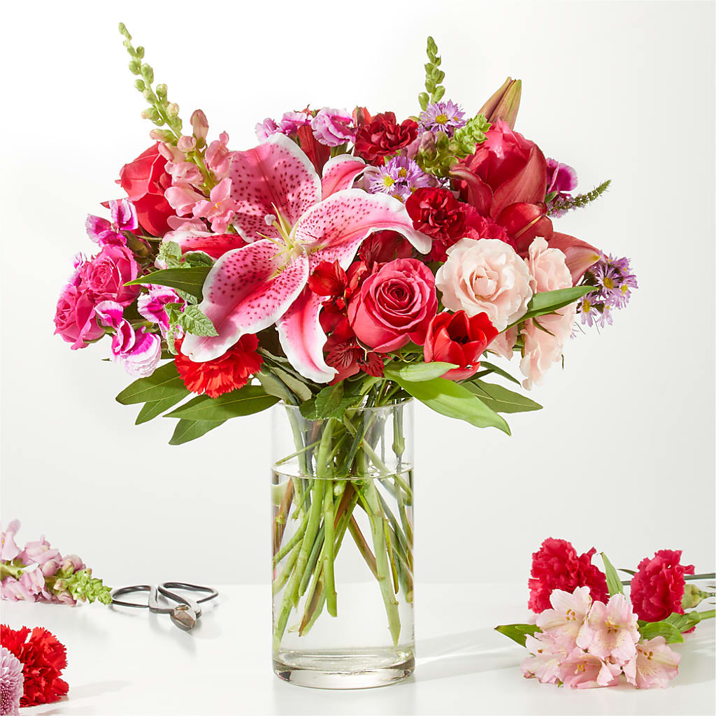 Together Forever - A Florist Original – ROBIN'S CORNER FLOWER SHOP, Taunton MA