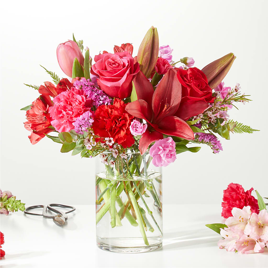 Together Forever - A Florist Original – ROBIN'S CORNER FLOWER SHOP, Taunton MA