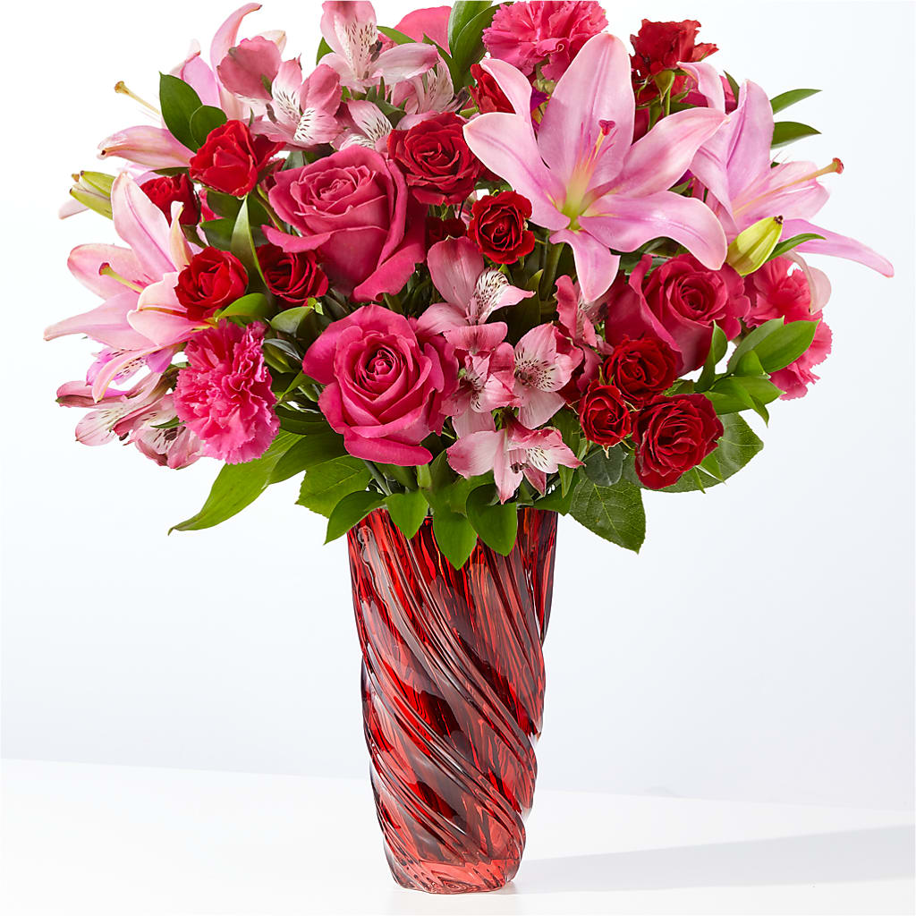 In Love Bouquet with Luxe Swirl Vase – ROBIN'S CORNER FLOWER SHOP, Taunton MA
