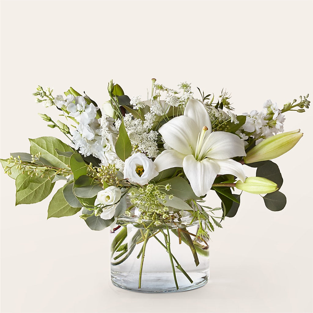 Alluring Elegance Bouquet – ROBIN'S CORNER FLOWER SHOP, Taunton MA