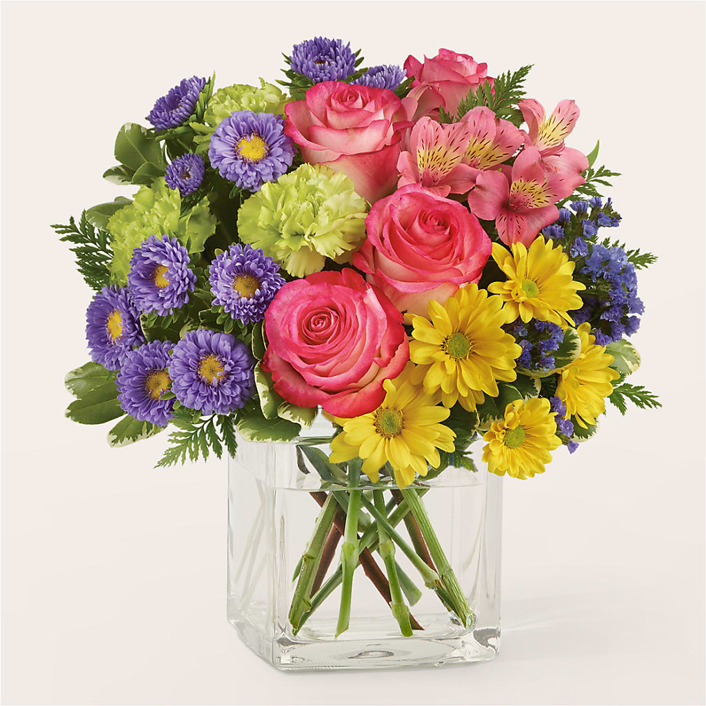 Candy Jar Bouquet – ROBIN'S CORNER FLOWER SHOP, Taunton MA