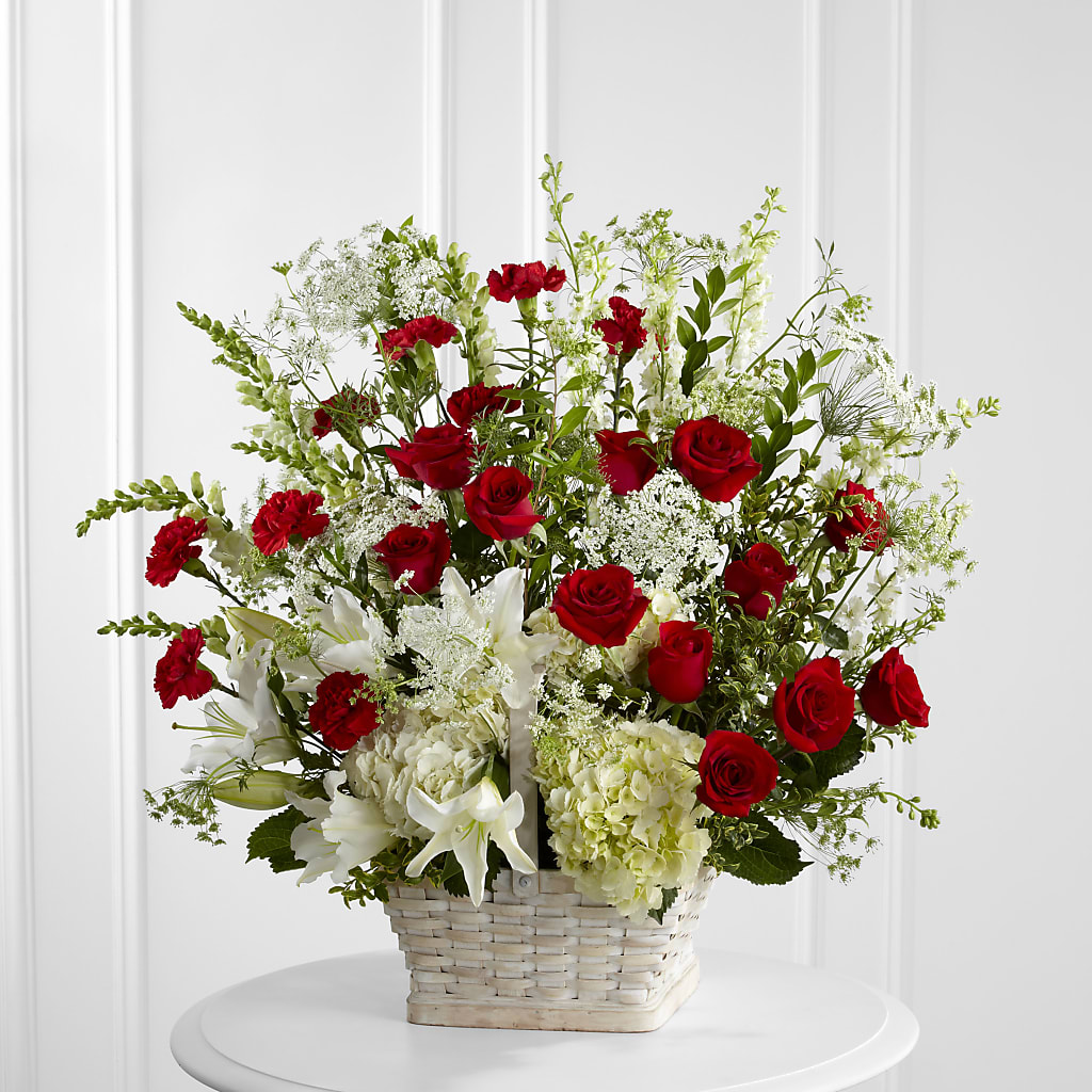 In Loving Memory Arrangement – ROBIN'S CORNER FLOWER SHOP, Taunton MA