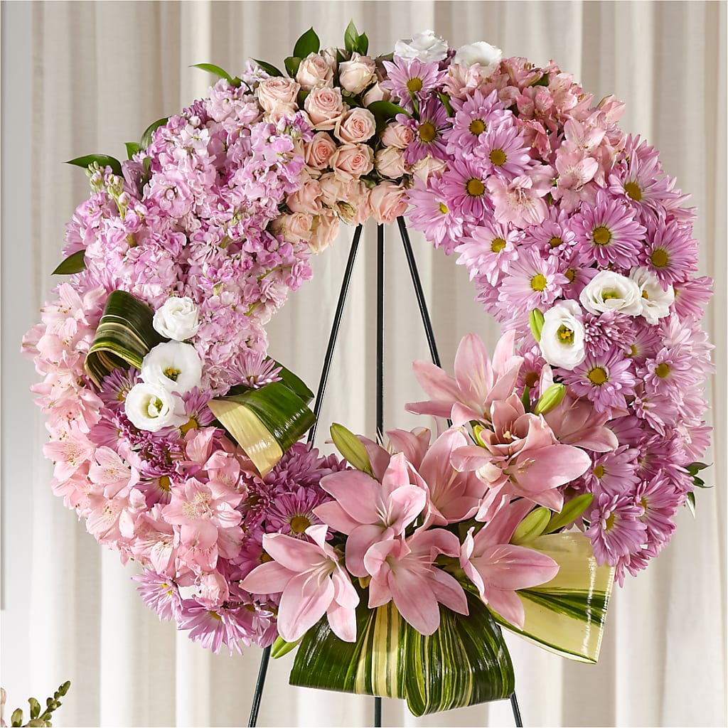 Gift of Warmth Wreath – ROBIN'S CORNER FLOWER SHOP, Taunton MA