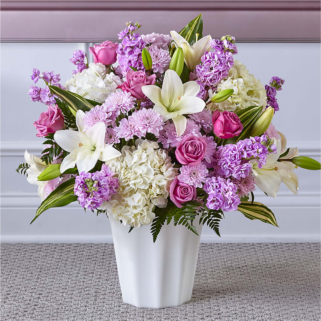Heaven Sent Floor Basket – ROBIN'S CORNER FLOWER SHOP, Taunton MA