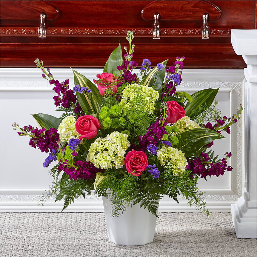 Beautiful Horizons Floor Basket – ROBIN'S CORNER FLOWER SHOP, Taunton MA