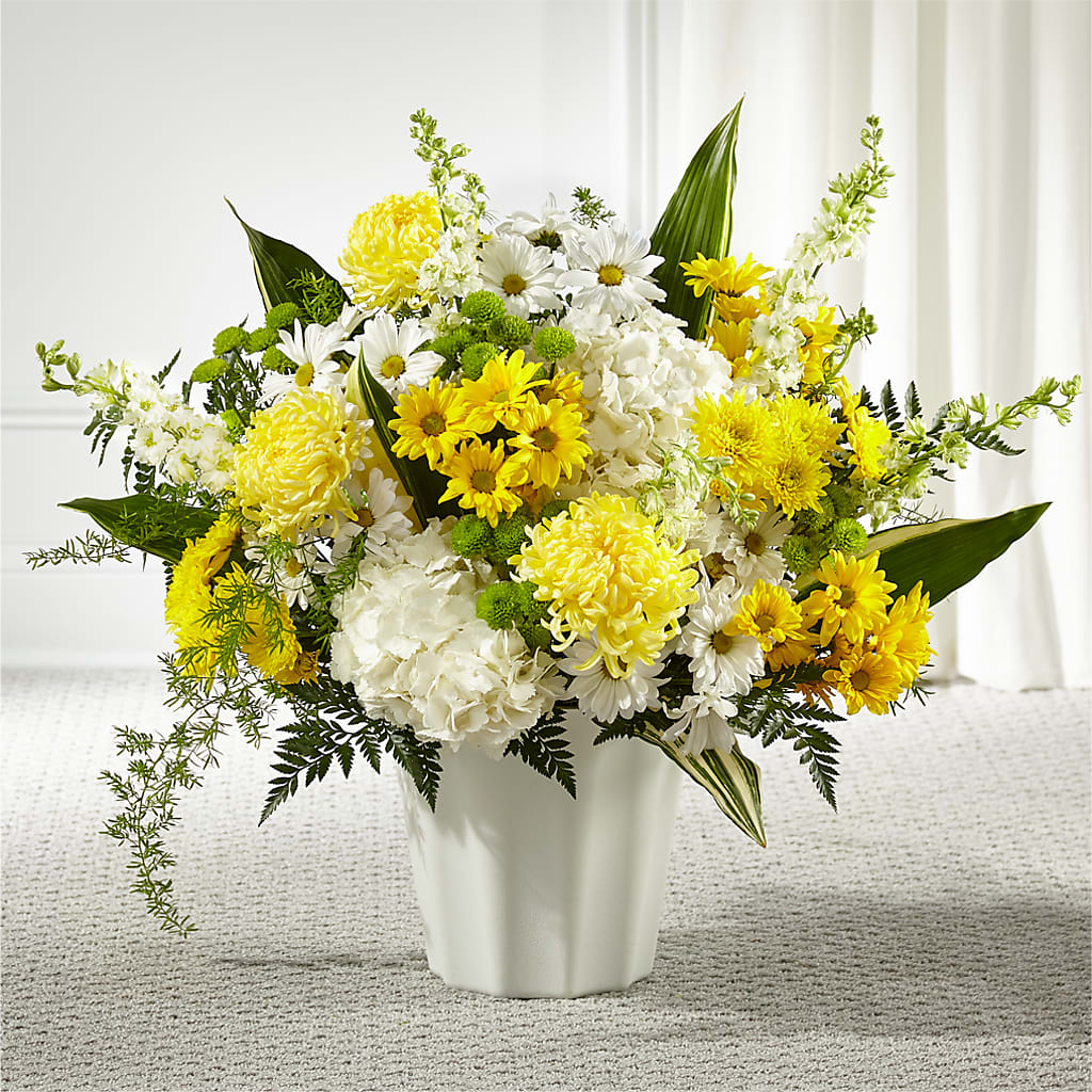 Unity & Grace Floor Basket – ROBIN'S CORNER FLOWER SHOP, Taunton MA