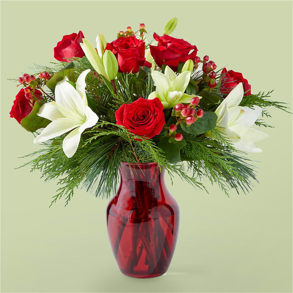 Evergreen Delight Bouquet – ROBIN'S CORNER FLOWER SHOP, Taunton MA