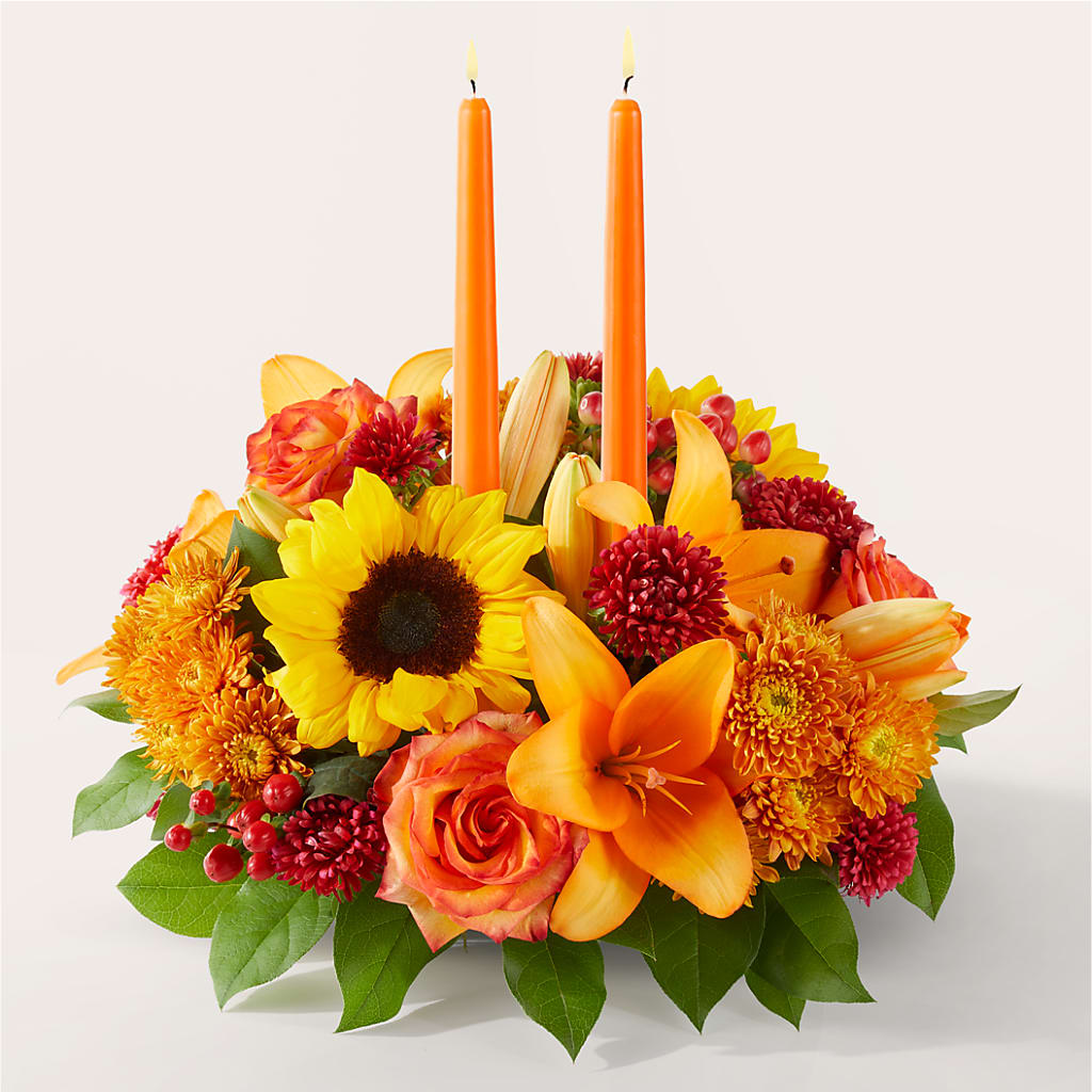 Grateful Centerpiece – ROBIN'S CORNER FLOWER SHOP, Taunton MA