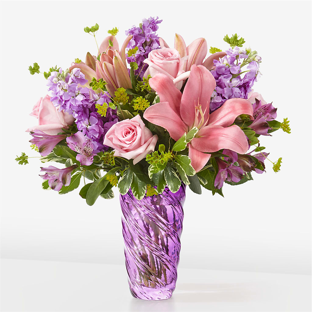 Precious Petals Bouquet with Luxe Swirl Vase – ROBIN'S CORNER FLOWER SHOP, Taunton MA