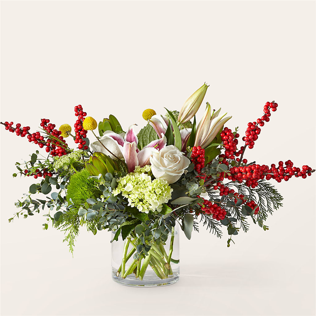 Berry & Bright Bouquet – ROBIN'S CORNER FLOWER SHOP, Taunton MA