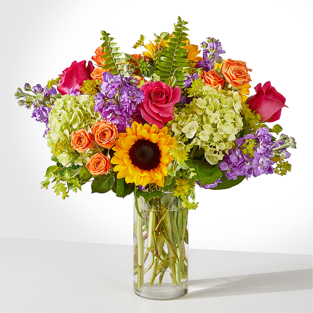 Vibrant Greetings Bouquet – ROBIN'S CORNER FLOWER SHOP, Taunton MA