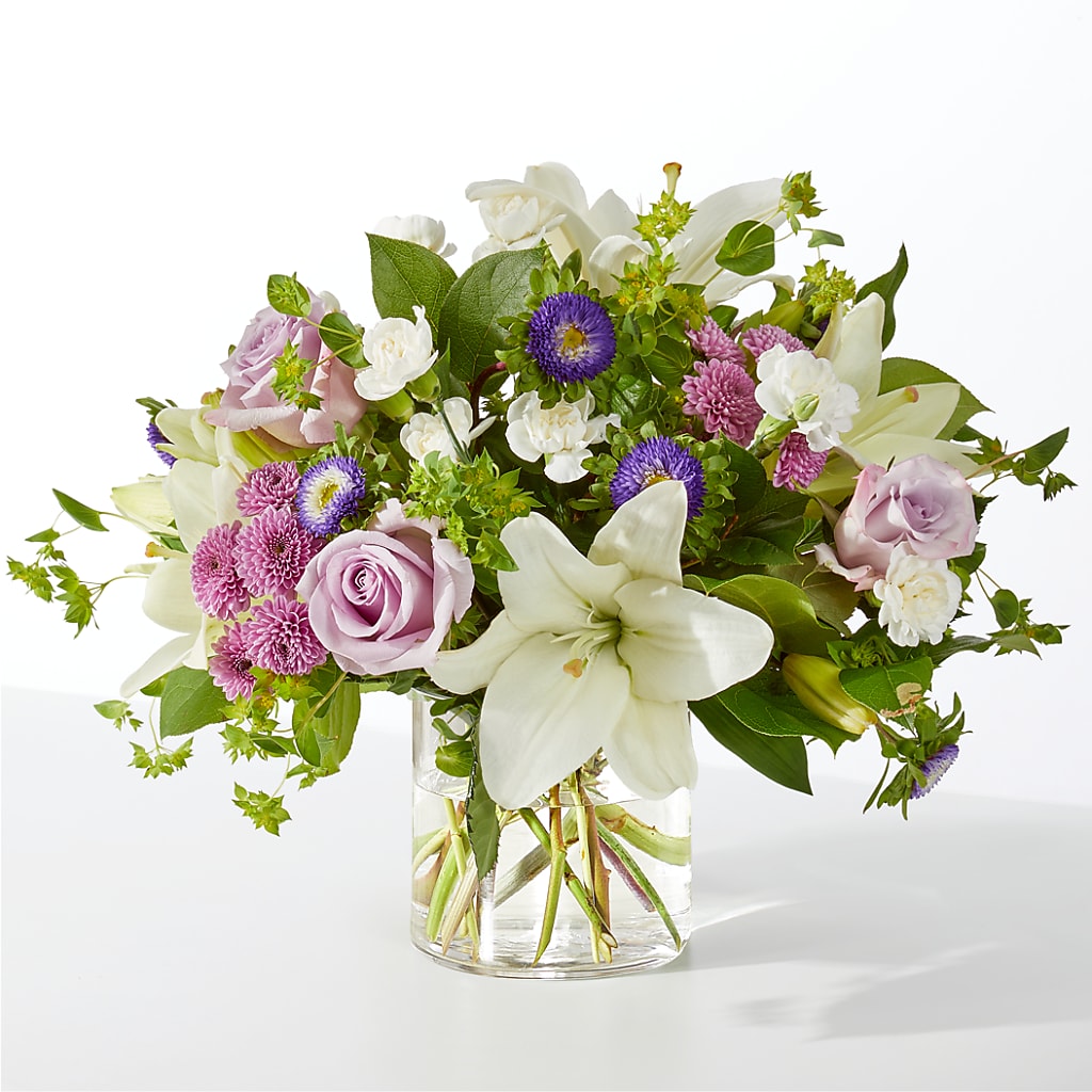April Showers Bouquet – ROBIN'S CORNER FLOWER SHOP, Taunton MA