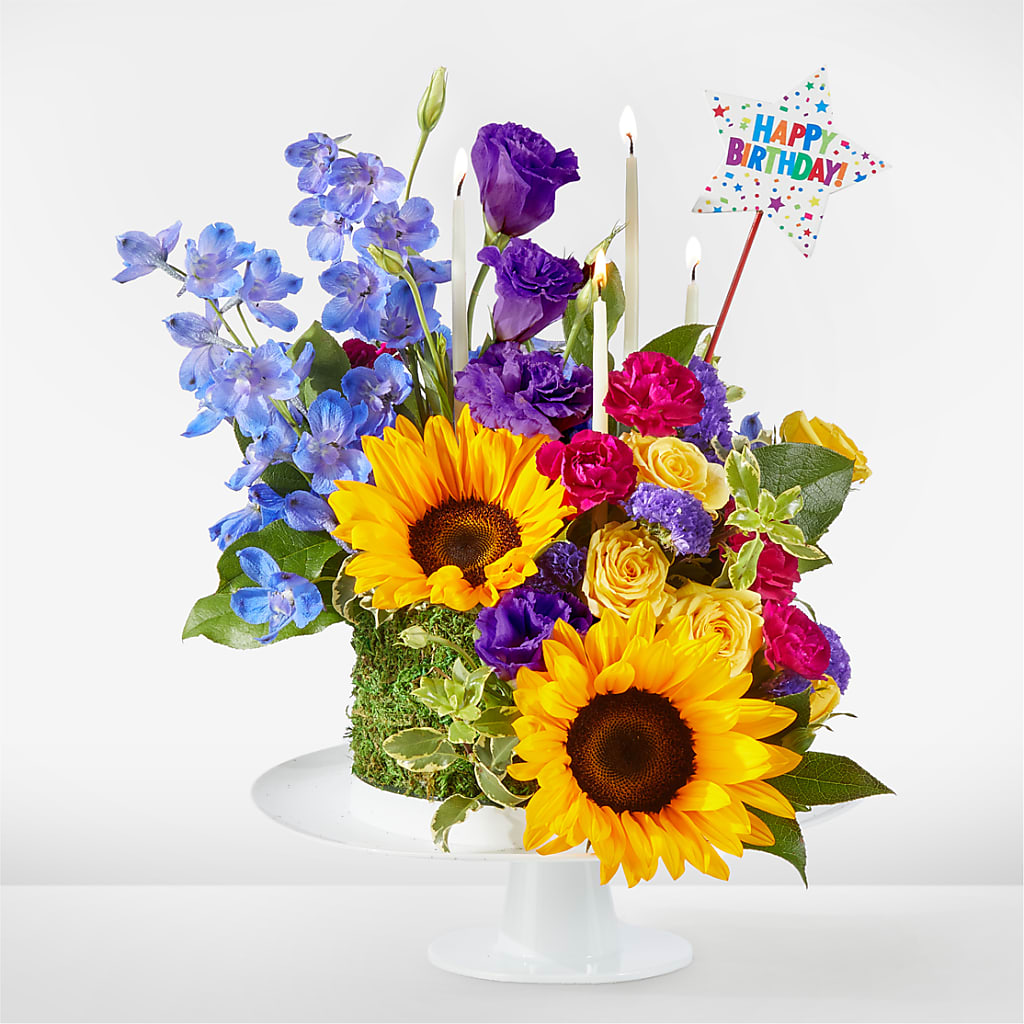 Star of the Day Floral Cake – ROBIN'S CORNER FLOWER SHOP, Taunton MA