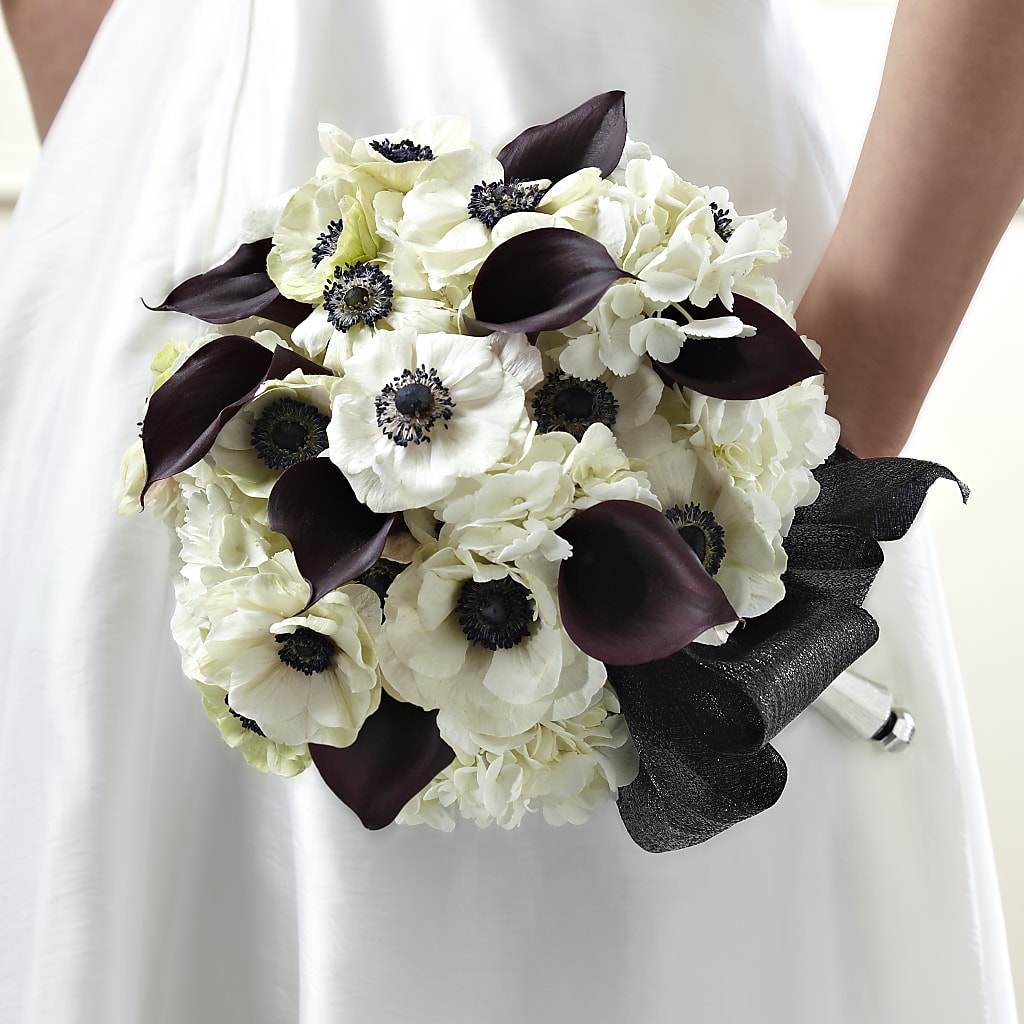 To Have and To Hold Bouquet – ROBIN'S CORNER FLOWER SHOP, Taunton MA