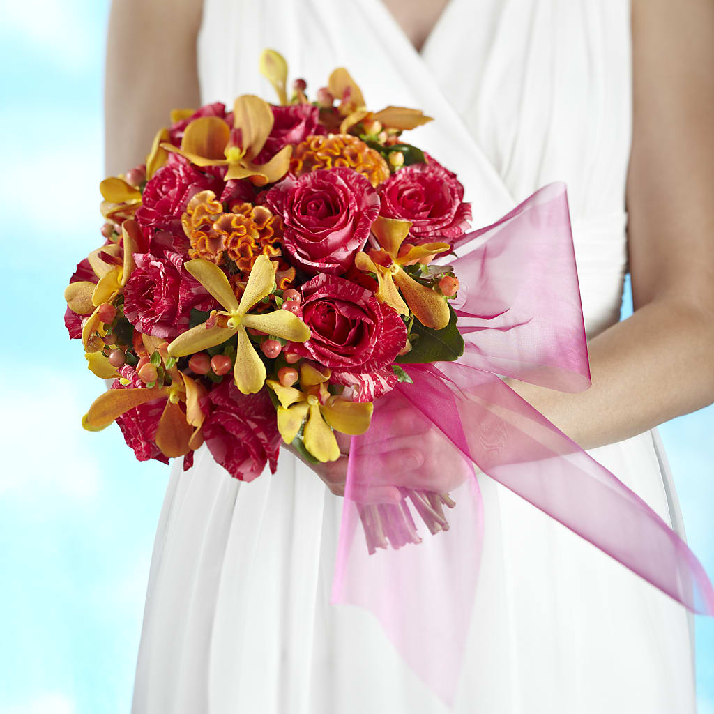 Brilliant Shades of Love Bouquet – ROBIN'S CORNER FLOWER SHOP, Taunton MA