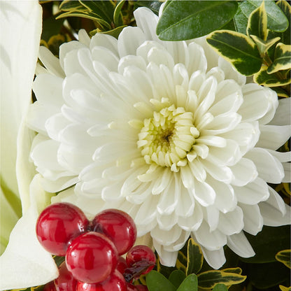 Festive Moments Tree – ROBIN'S CORNER FLOWER SHOP, Taunton MA