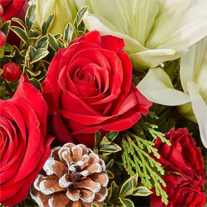 Snowy Wonderland Bouquet – ROBIN'S CORNER FLOWER SHOP, Taunton MA