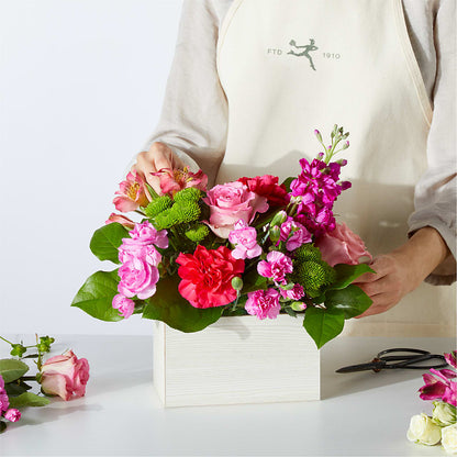 Sweetberry Box – A Florist Original – ROBIN'S CORNER FLOWER SHOP, Taunton MA
