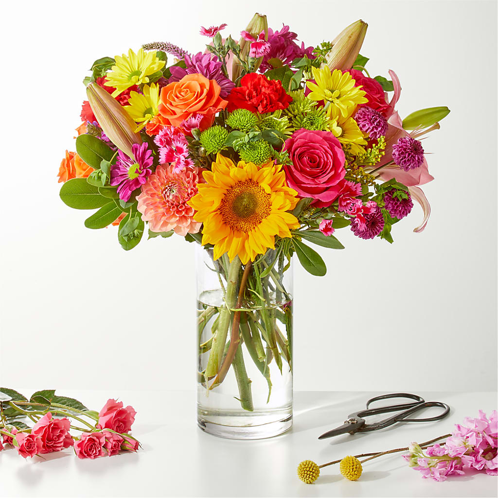 Cue the Confetti - A Florist Original – ROBIN'S CORNER FLOWER SHOP, Taunton MA