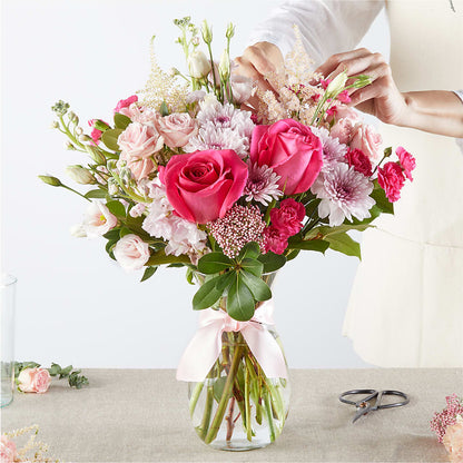 Pink Ribbon - A Florist Original – ROBIN'S CORNER FLOWER SHOP, Taunton MA