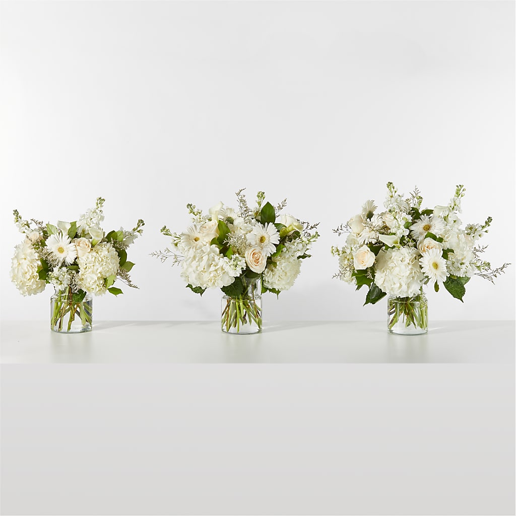 Sun-drenched Blooms Box Bouquet – ROBIN'S CORNER FLOWER SHOP, Taunton MA