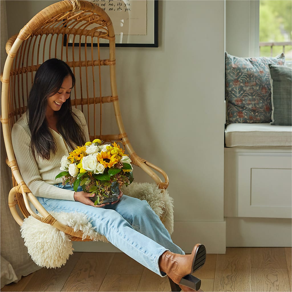 Luminous Morning Bouquet – ROBIN'S CORNER FLOWER SHOP, Taunton MA