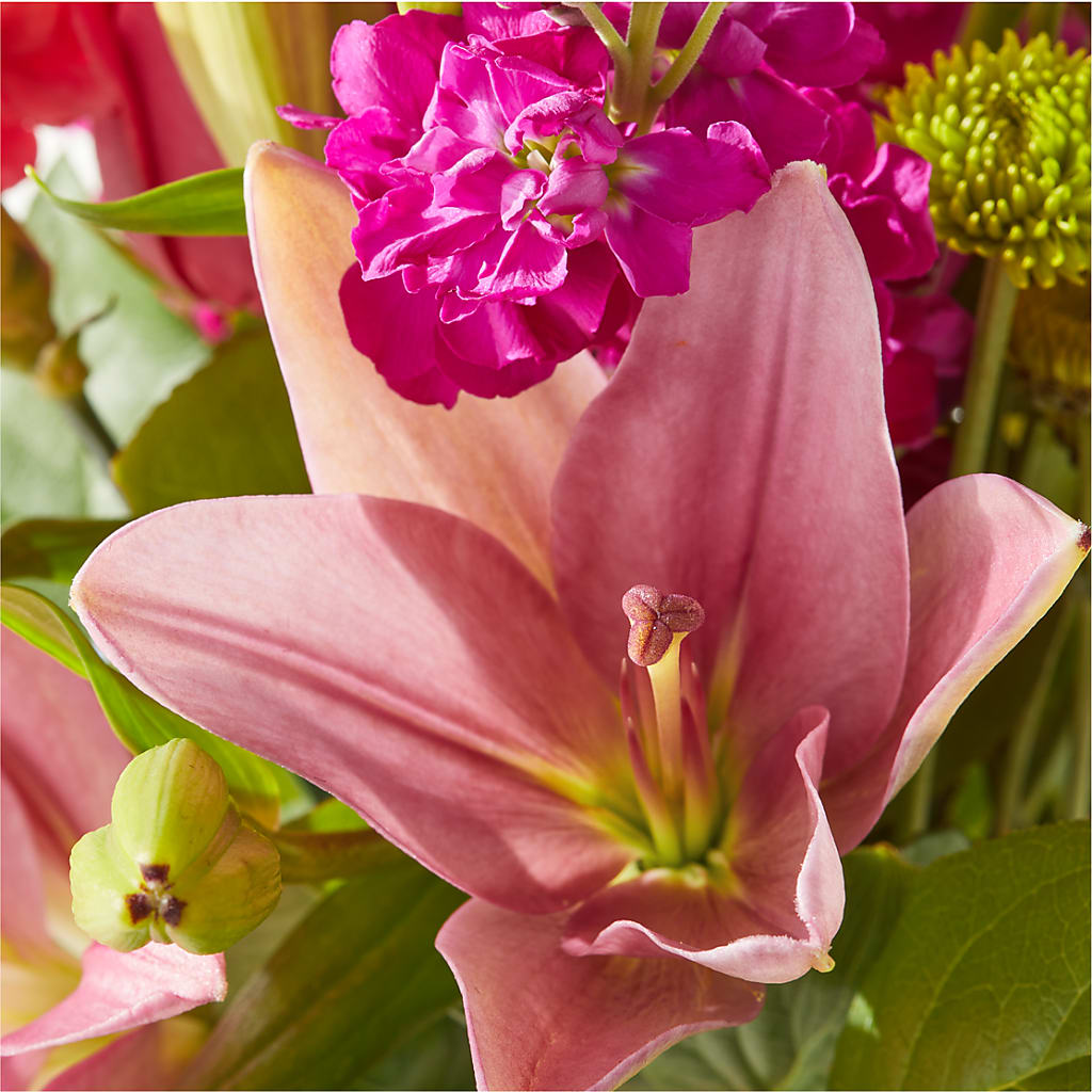 Watermelon Crush Bouquet – ROBIN'S CORNER FLOWER SHOP, Taunton MA