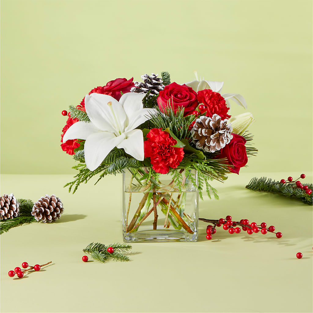 Glistening Icicles Bouquet – ROBIN'S CORNER FLOWER SHOP, Taunton MA