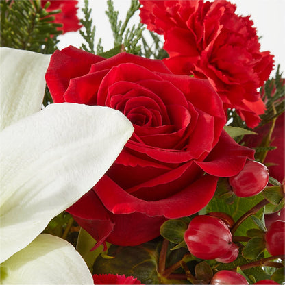 Oh So Jolly Bouquet – ROBIN'S CORNER FLOWER SHOP, Taunton MA