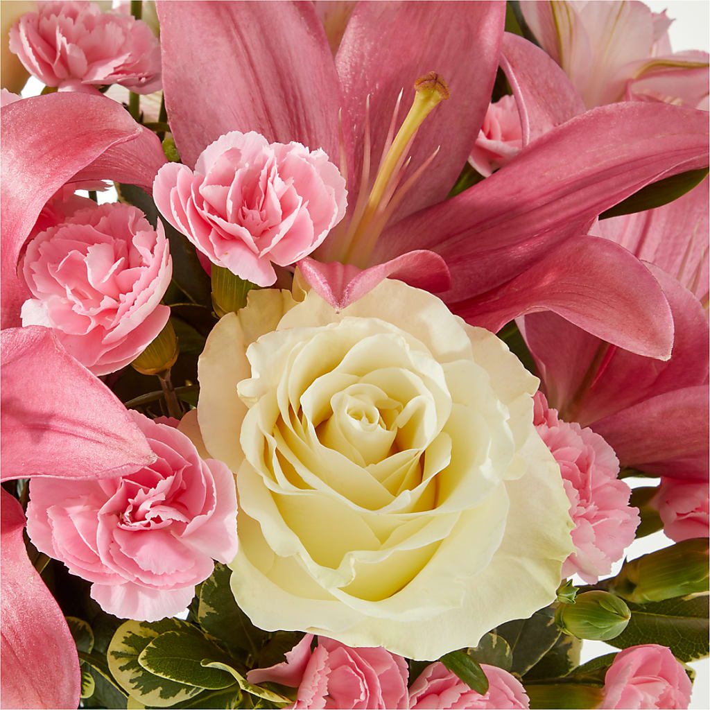 Piece of Cake Bouquet – ROBIN'S CORNER FLOWER SHOP, Taunton MA
