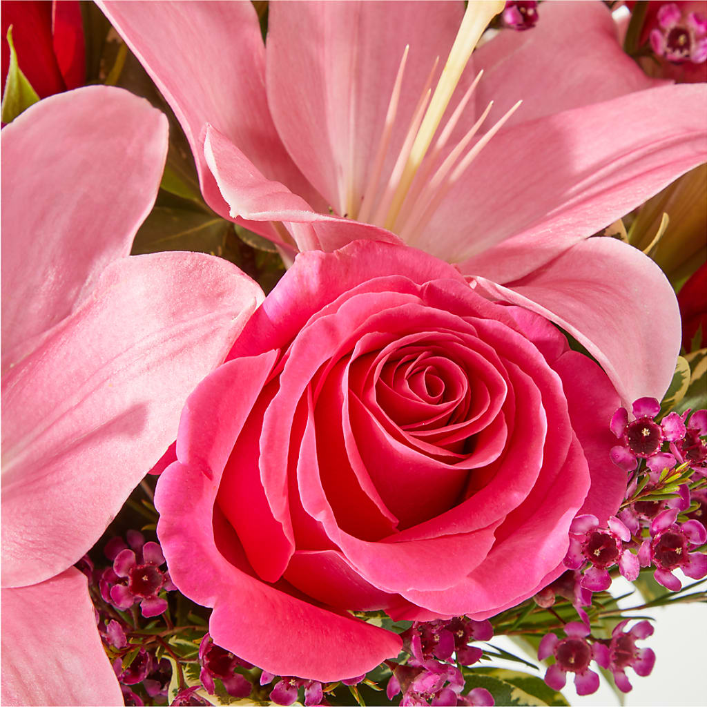 Lucky in Love Bouquet – ROBIN'S CORNER FLOWER SHOP, Taunton MA