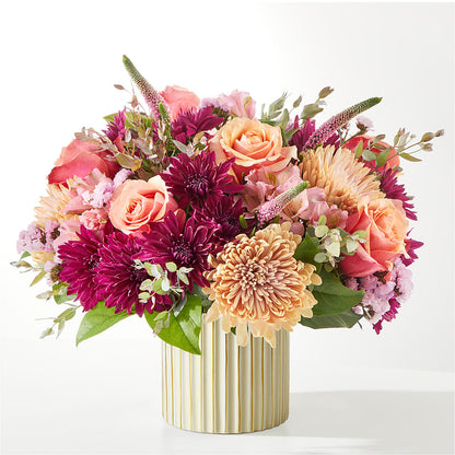 Berry Cobbler Bouquet with Ivory Vase – ROBIN'S CORNER FLOWER SHOP, Taunton MA