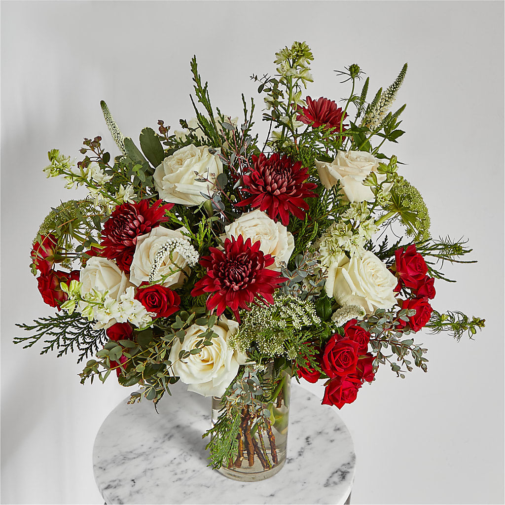 Favorite Traditions Bouquet – ROBIN'S CORNER FLOWER SHOP, Taunton MA