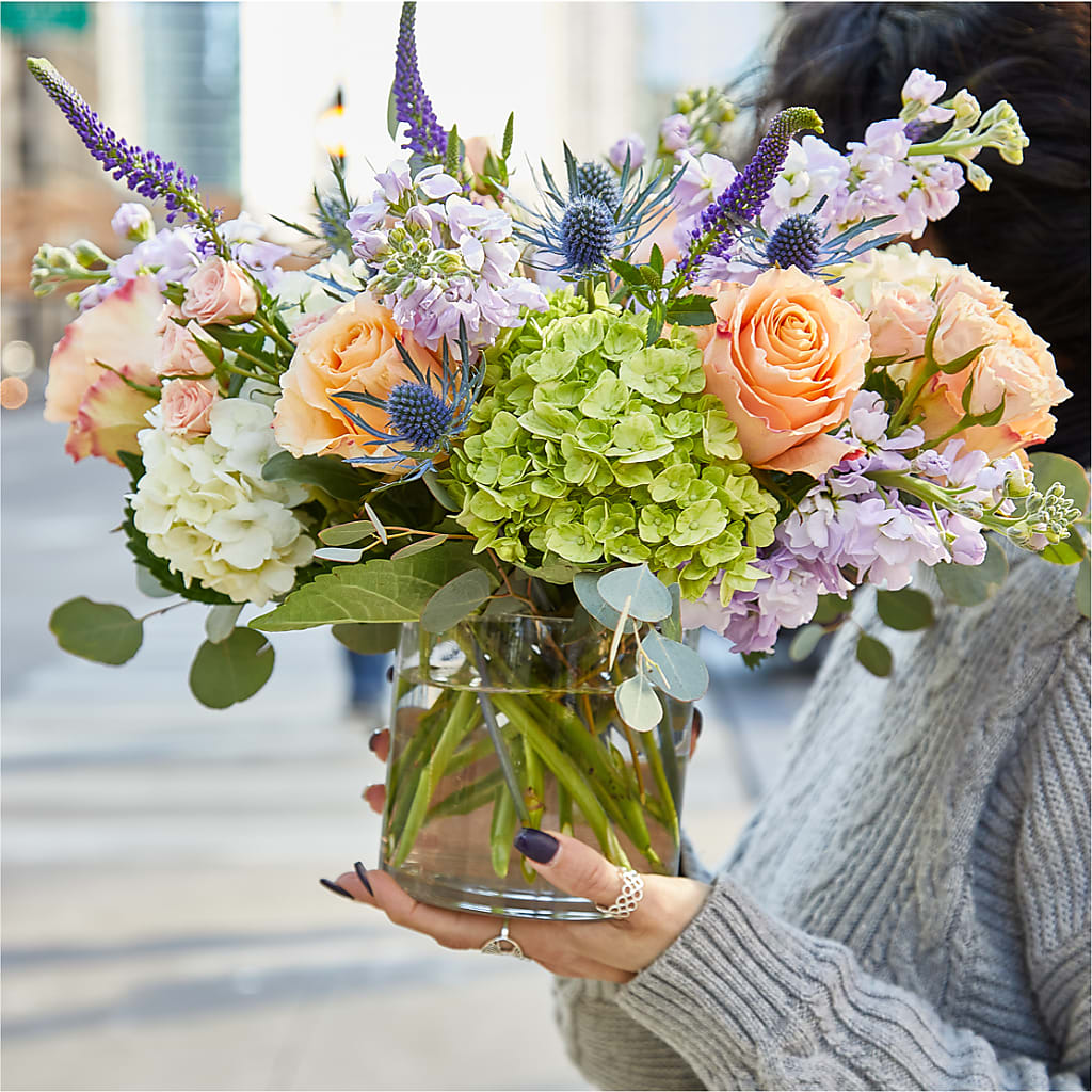 Porch Swing Bouquet – ROBIN'S CORNER FLOWER SHOP, Taunton MA
