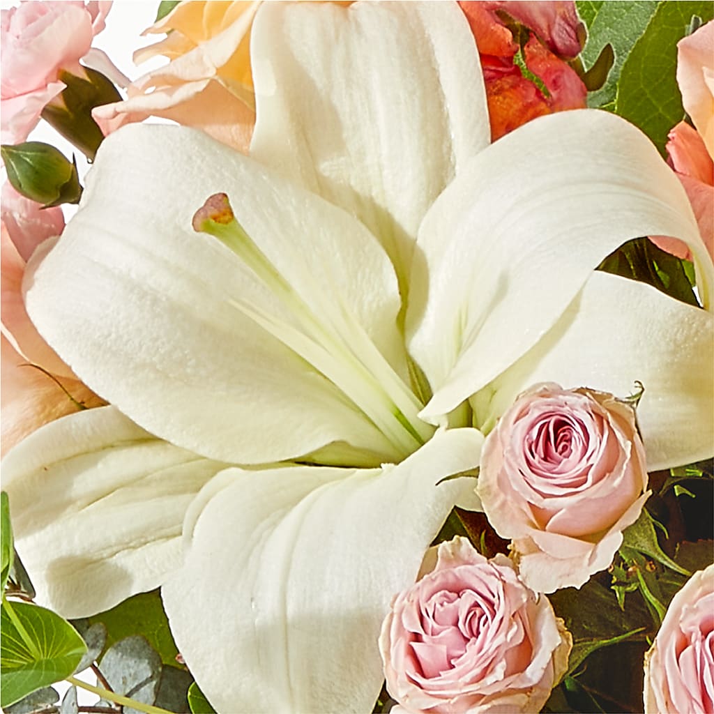 Grapefruit Splash Bouquet – ROBIN'S CORNER FLOWER SHOP, Taunton MA